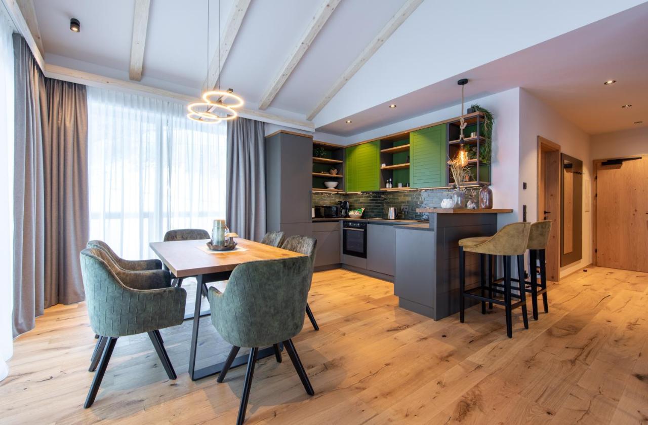 Hoeflehner Premium Eco Lodge Haus im Ennstal Buitenkant foto