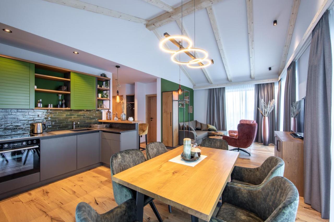 Hoeflehner Premium Eco Lodge Haus im Ennstal Buitenkant foto